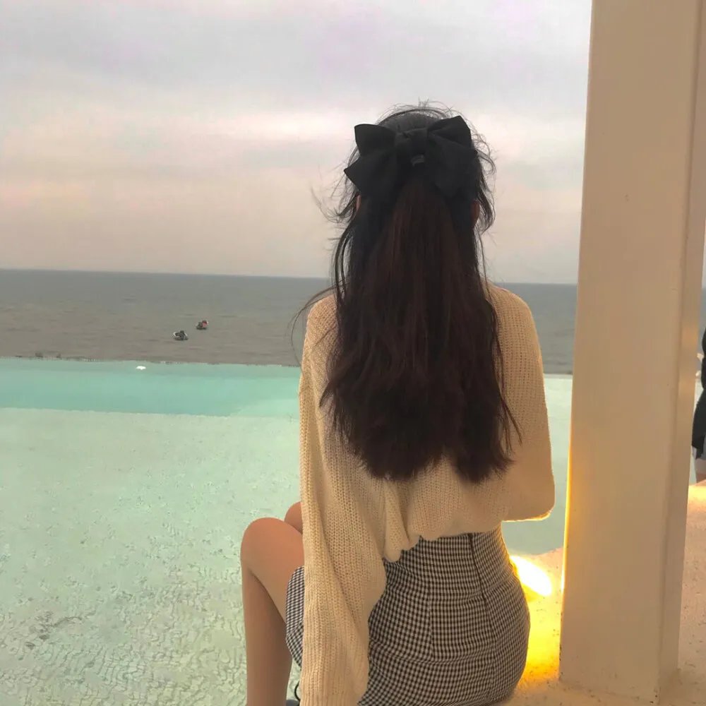 午夜下的刺花
